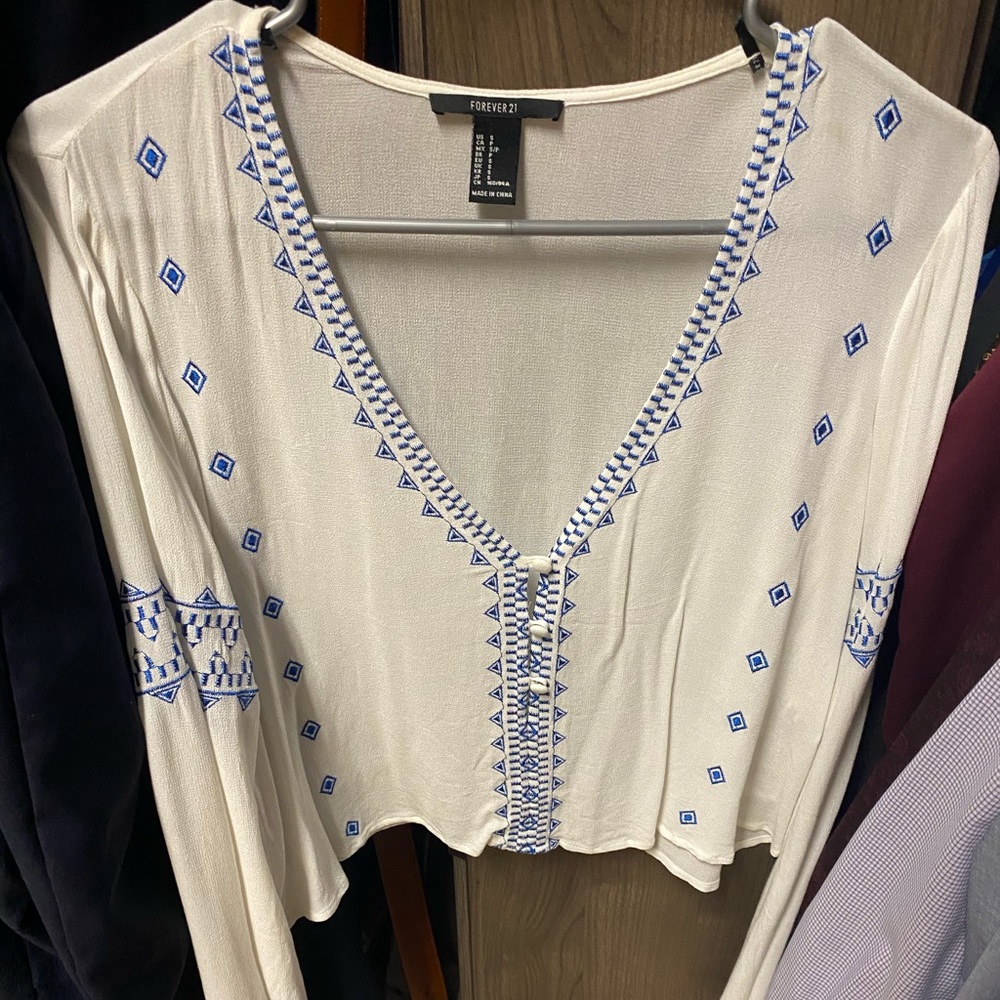 Forever 21 bell sleeve boho blouse